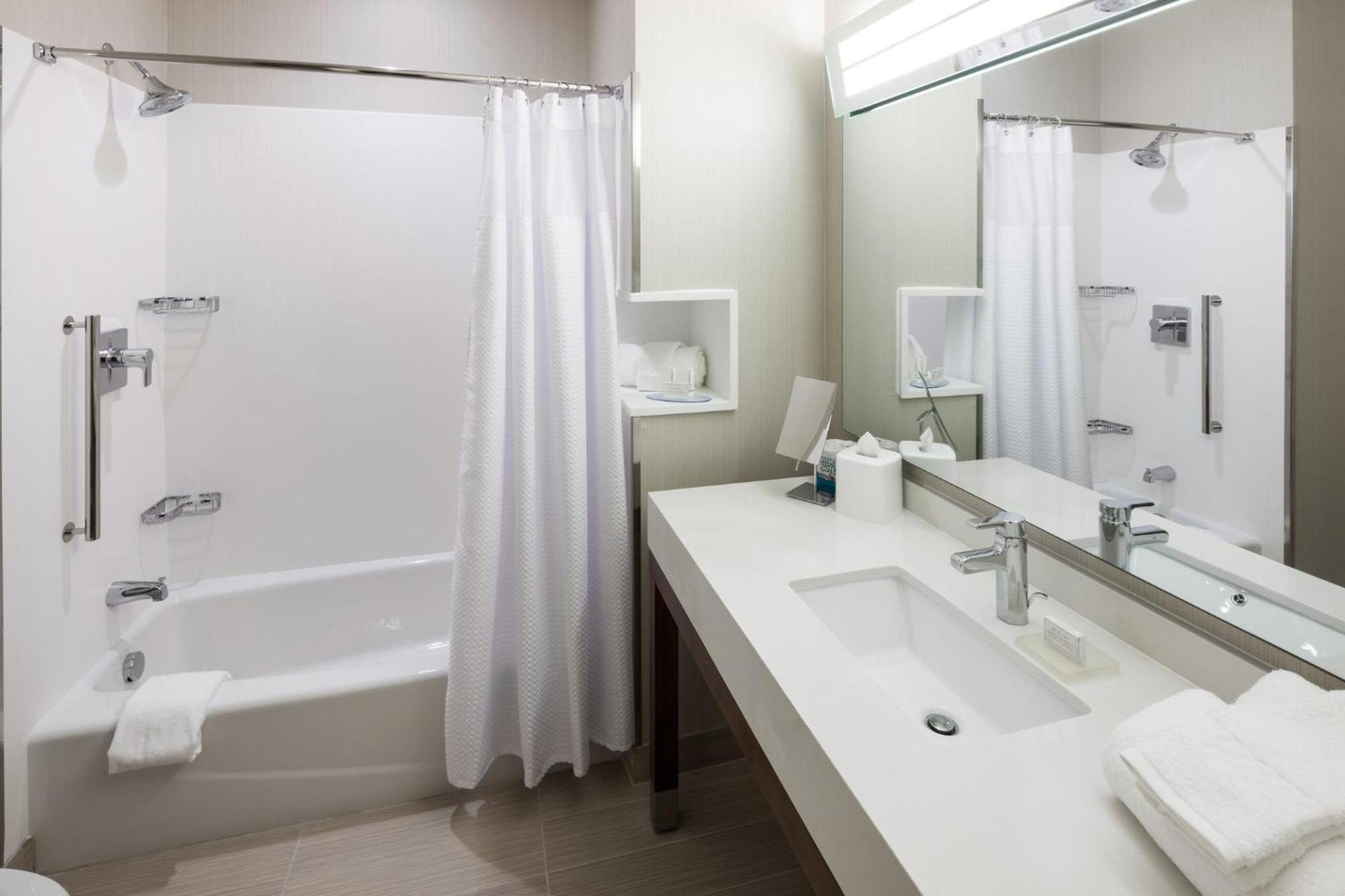 מלון דה וודלנדס Courtyard By Marriott Houston North/Shenandoah מראה חיצוני תמונה